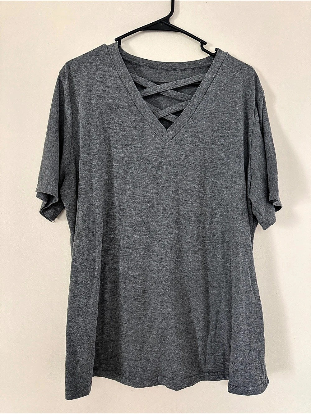 Gray Crisscross Neck Short Sleeve Top Like New